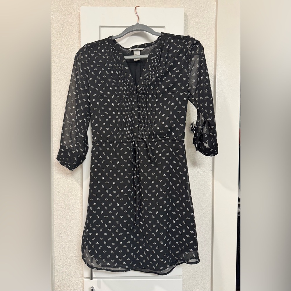 H&M Black & White Printed Long Sleeve Dress | Size 4 🤍✨